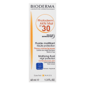 Bioderma Photoderm AKN Mat SPF30 Matifying Fluid mleczko do opalania do skóry wrażliwej 40 ml