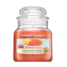 Yankee Candle Passion Fruit Martini lumânare parfumată 104 g