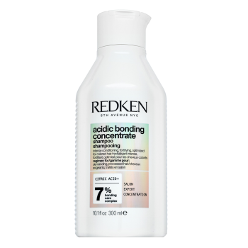 Redken Acidic Bonding Concentrate Shampoo posilující šampon pro barvené, chemicky ošetřené a zesvětlené vlasy 300 ml