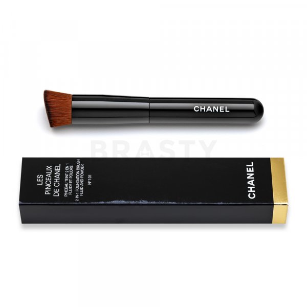 Chanel Les Pinceaux Pinceau Teint 2 En 1 Foundation and Powder Brush 2in1