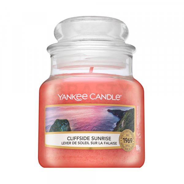 Yankee Candle Cliffside Sunrise illatos gyertya 104 g