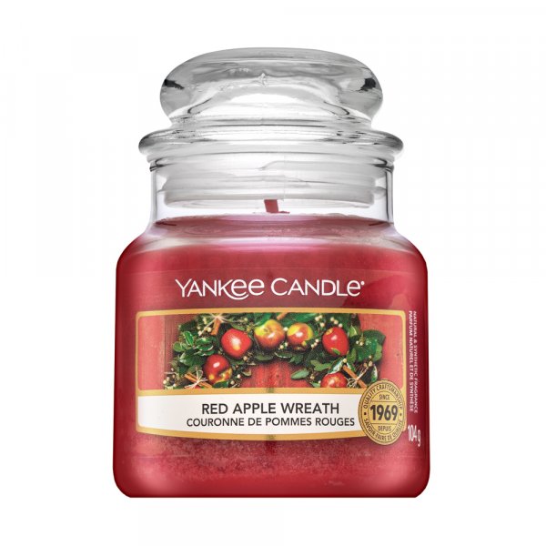 Yankee Candle Red Apple Wreath lumânare parfumată 104 g
