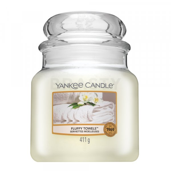 Yankee Candle Fluffy Towels świeca zapachowa 411 g