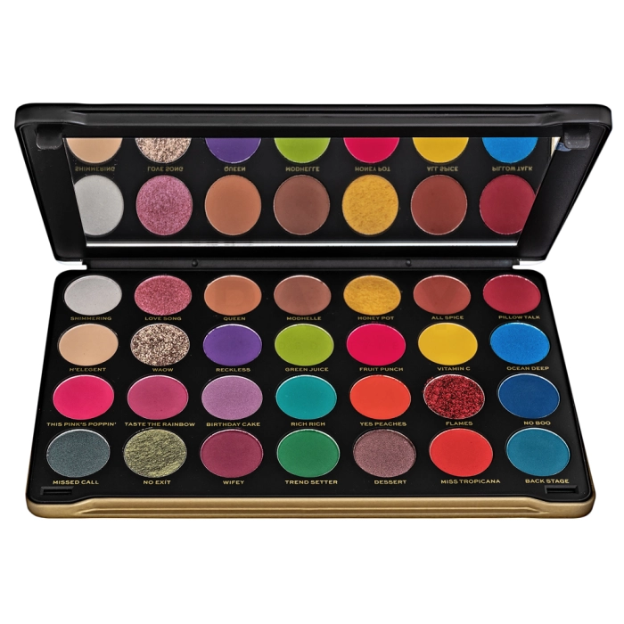 Makeup Revolution Patricia Bright Rich In Colour Eyeshadow Palette paleta sjenila 34 g